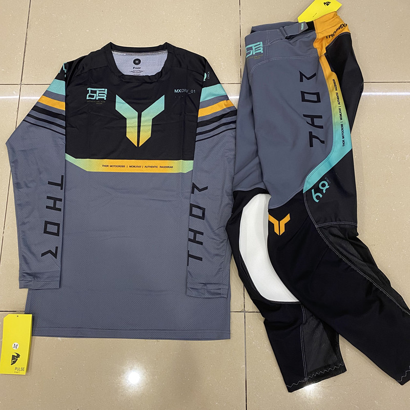2026 Launchmode Futura Black / - Motorcycle Gear On Sale recension och pris